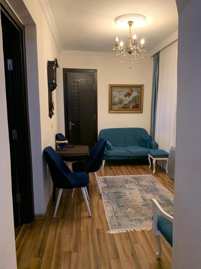 Old Batumi Apartments Luaran gambar
