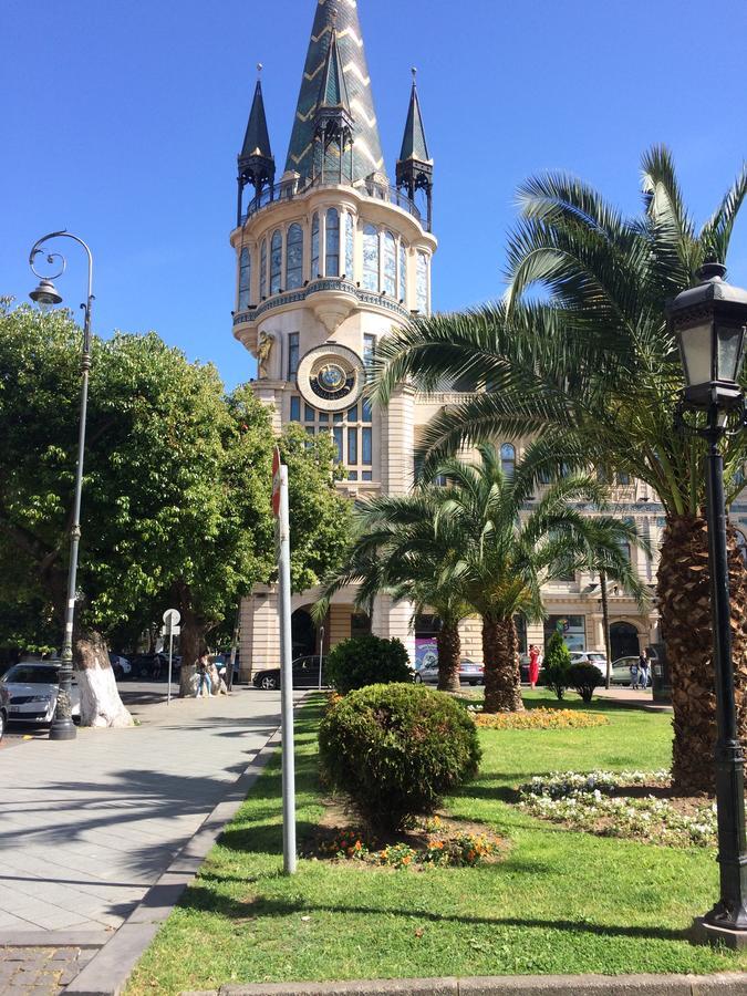 Old Batumi Apartments Luaran gambar